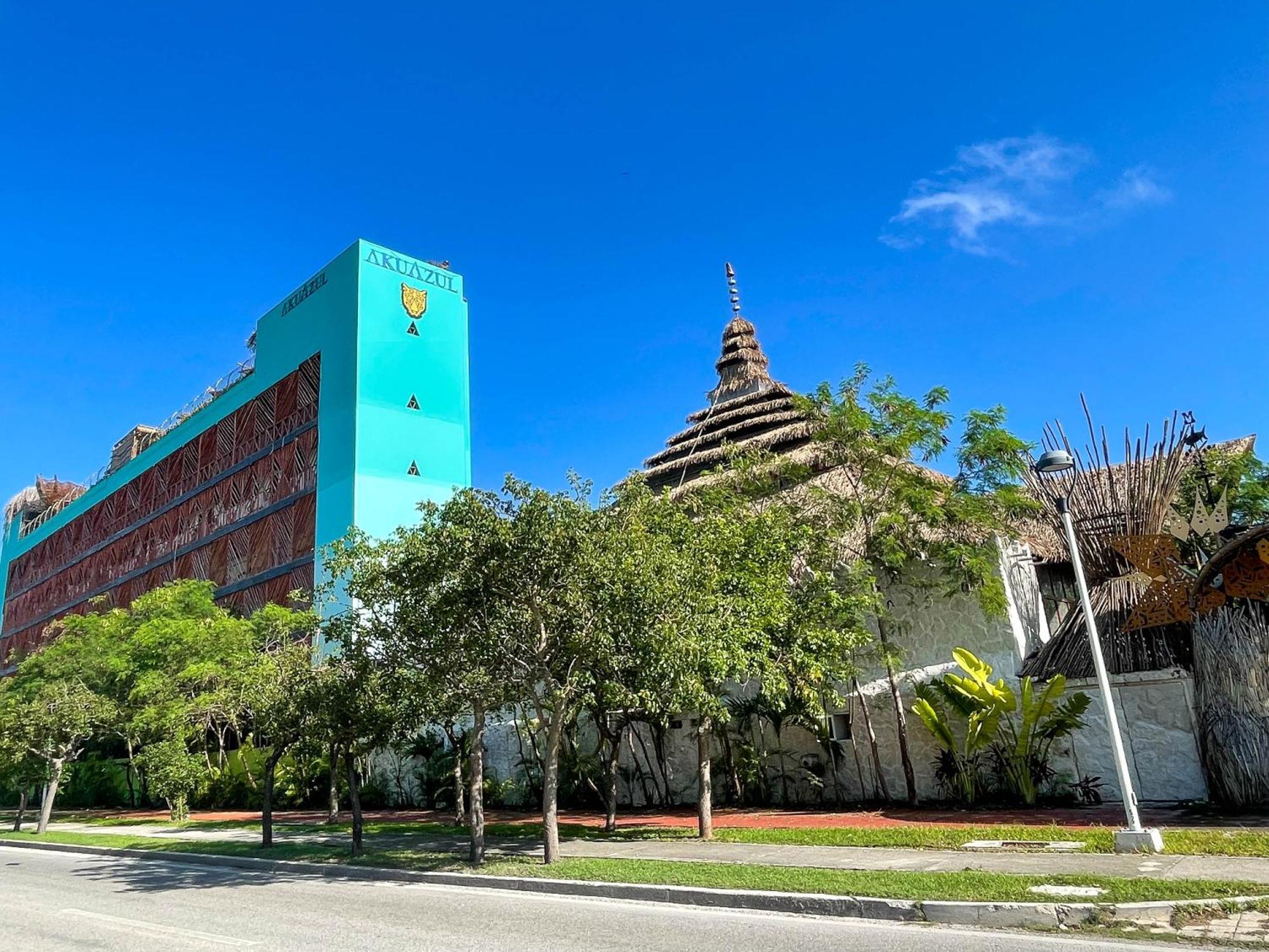 Akuazul Resorts Adults Only Cancún Eksteriør billede